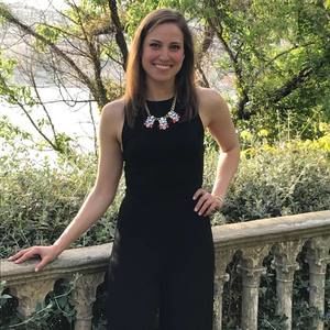 Meet your Posher, Angie